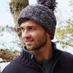 gorro con pompon