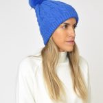 gorro con pompon