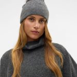 gorro con pompon
