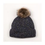 gorro con pompon